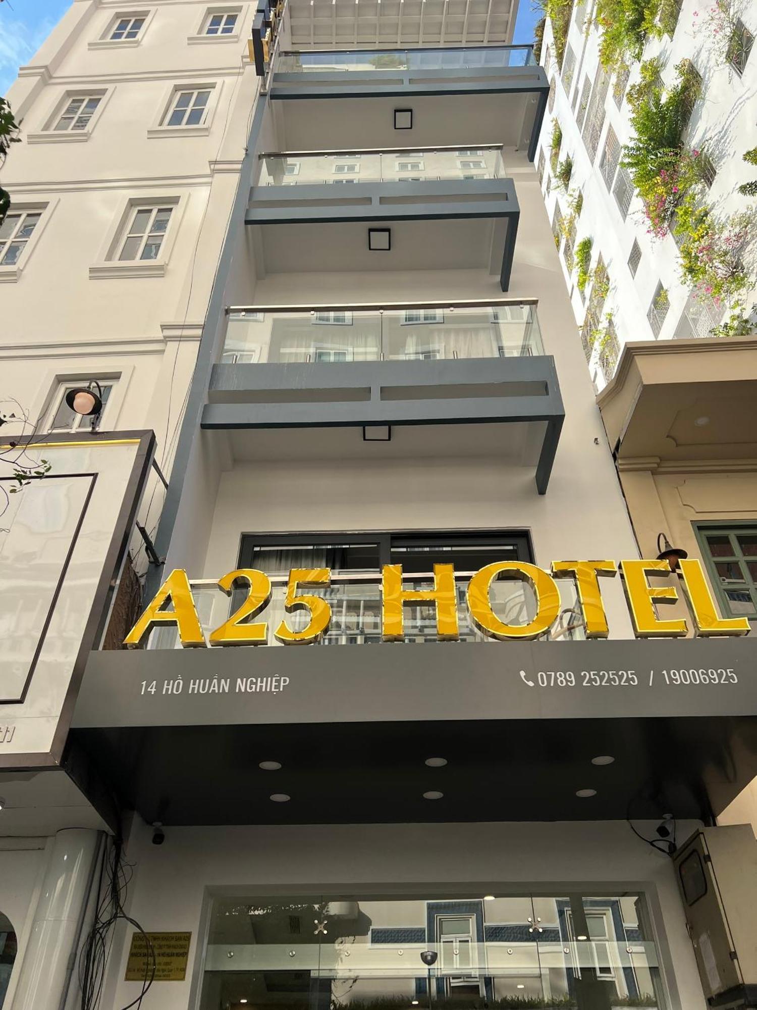 A25 Hotel - 14 Ho Huan Nghiep Thành Pho Ho Chí Minh Esterno foto