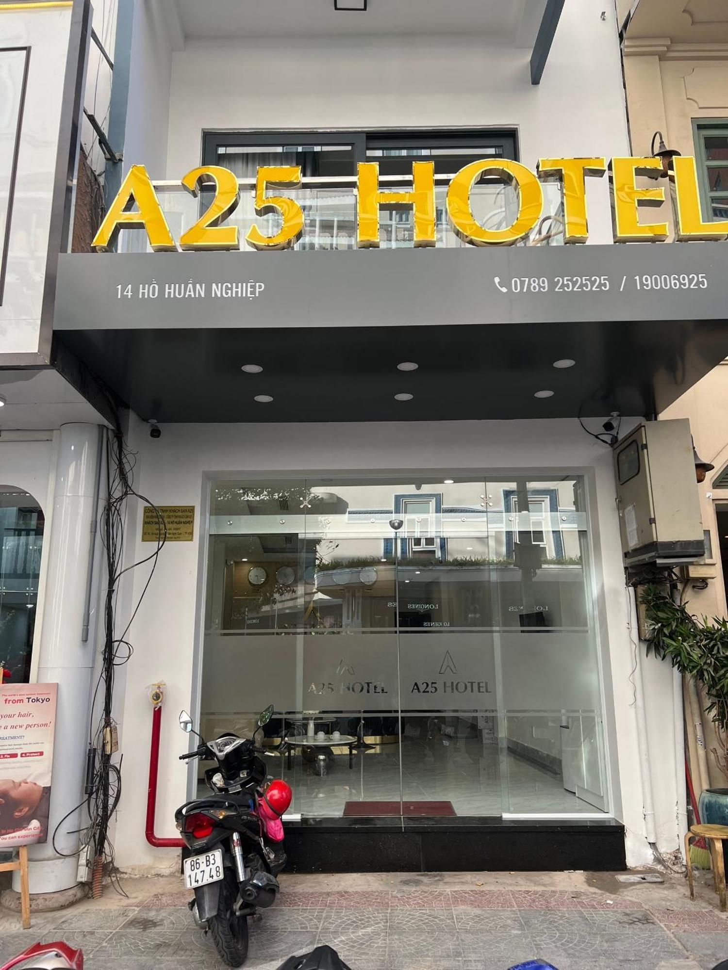 A25 Hotel - 14 Ho Huan Nghiep Thành Pho Ho Chí Minh Esterno foto