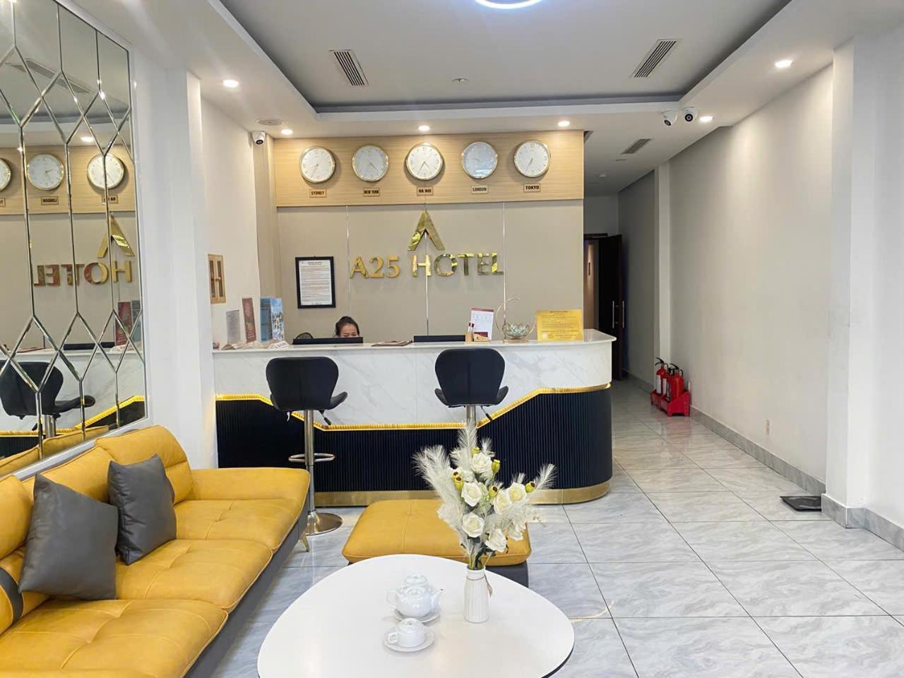 A25 Hotel - 14 Ho Huan Nghiep Thành Pho Ho Chí Minh Esterno foto