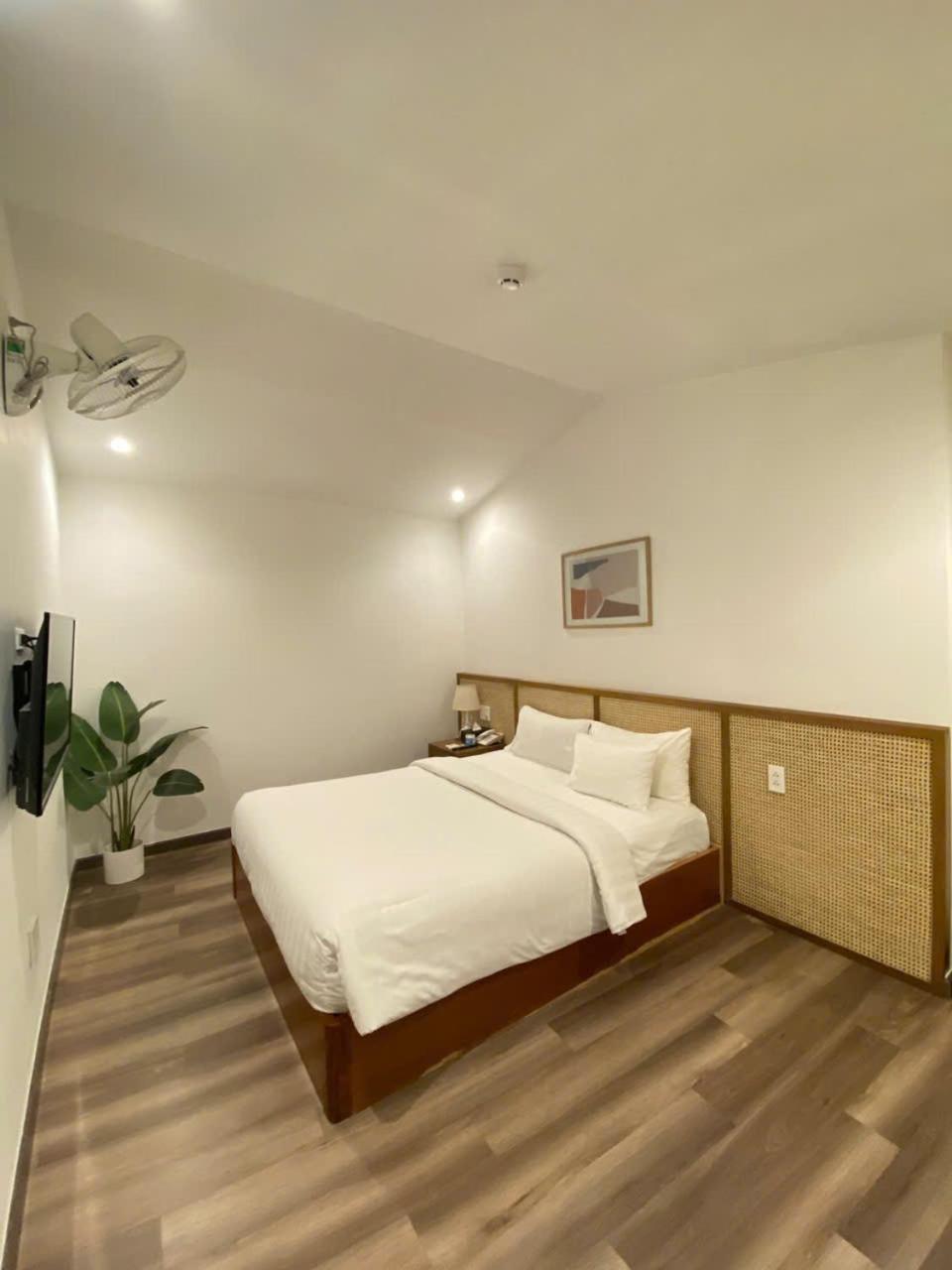 A25 Hotel - 14 Ho Huan Nghiep Thành Pho Ho Chí Minh Esterno foto